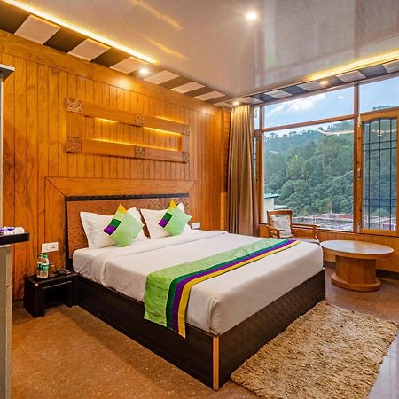 Treebo Srishti Vaikunth With Mountain View Hotel Shimla Exterior foto