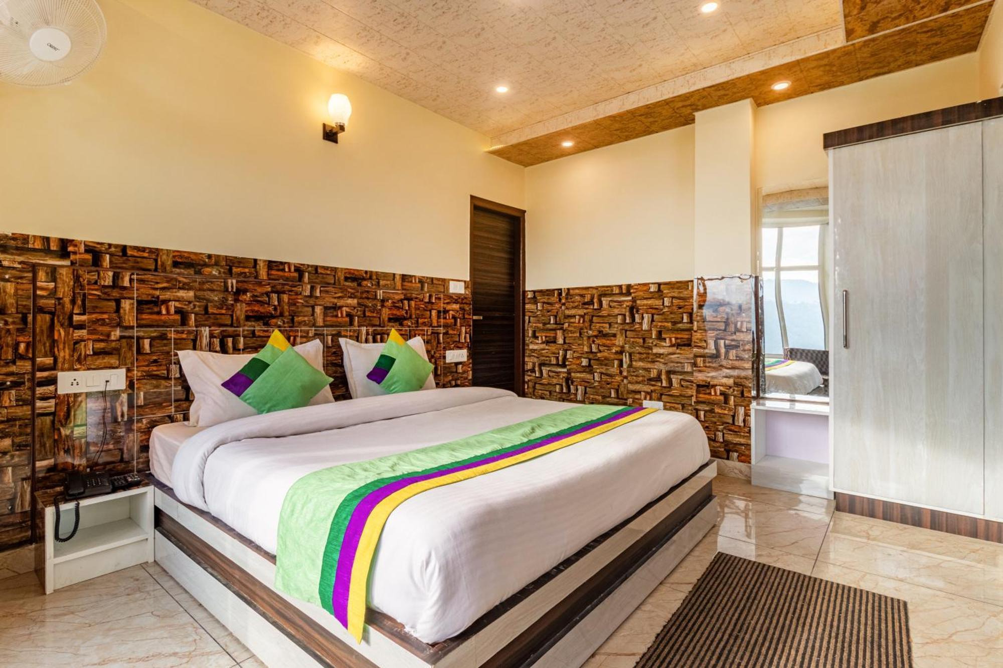 Treebo Srishti Vaikunth With Mountain View Hotel Shimla Exterior foto