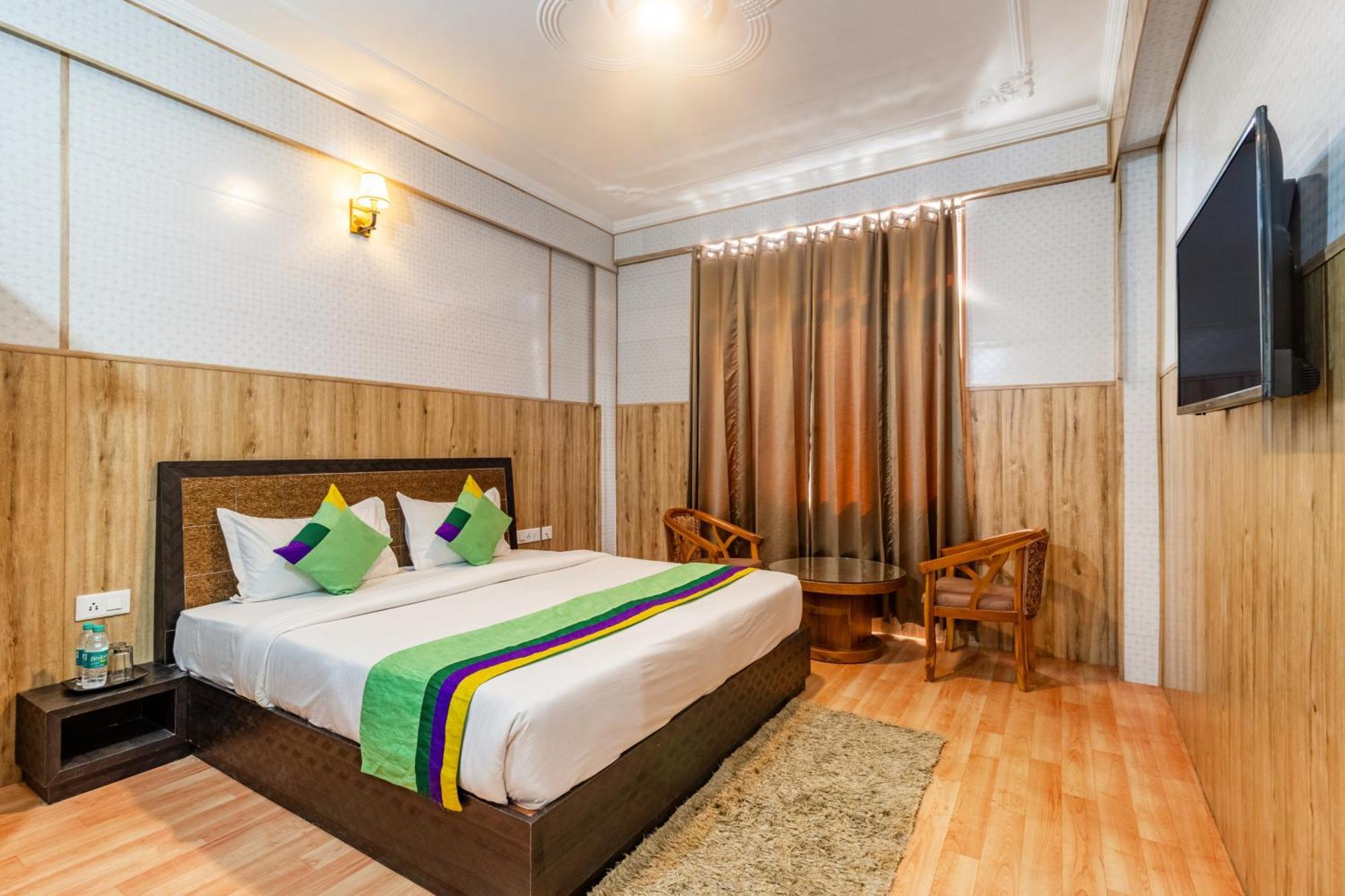 Treebo Srishti Vaikunth With Mountain View Hotel Shimla Exterior foto